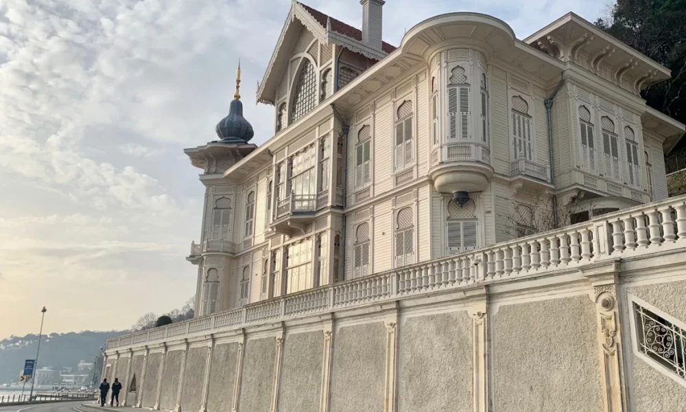 Συνάντηση Μητσοτάκη – Ερντογάν – Βίλλα Χουμπέρ: Η ιστορία του Ανακτόρου που θα γευματίσουν οι δυο ηγέτες (Βίντεο)